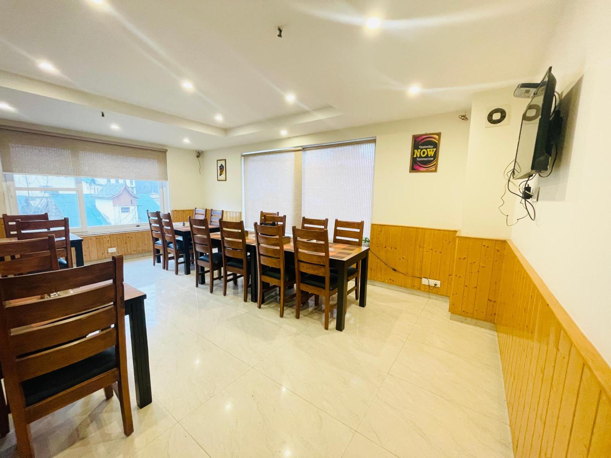 Simsa Heights Manali Hotel - Manali (Himachal Pradesh) — Photos 2